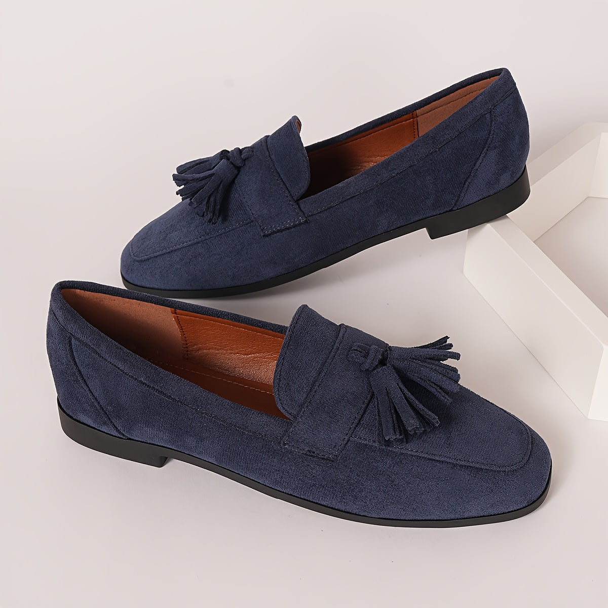 Women supportive walking shoes cushioned wide fit in navy blue and green