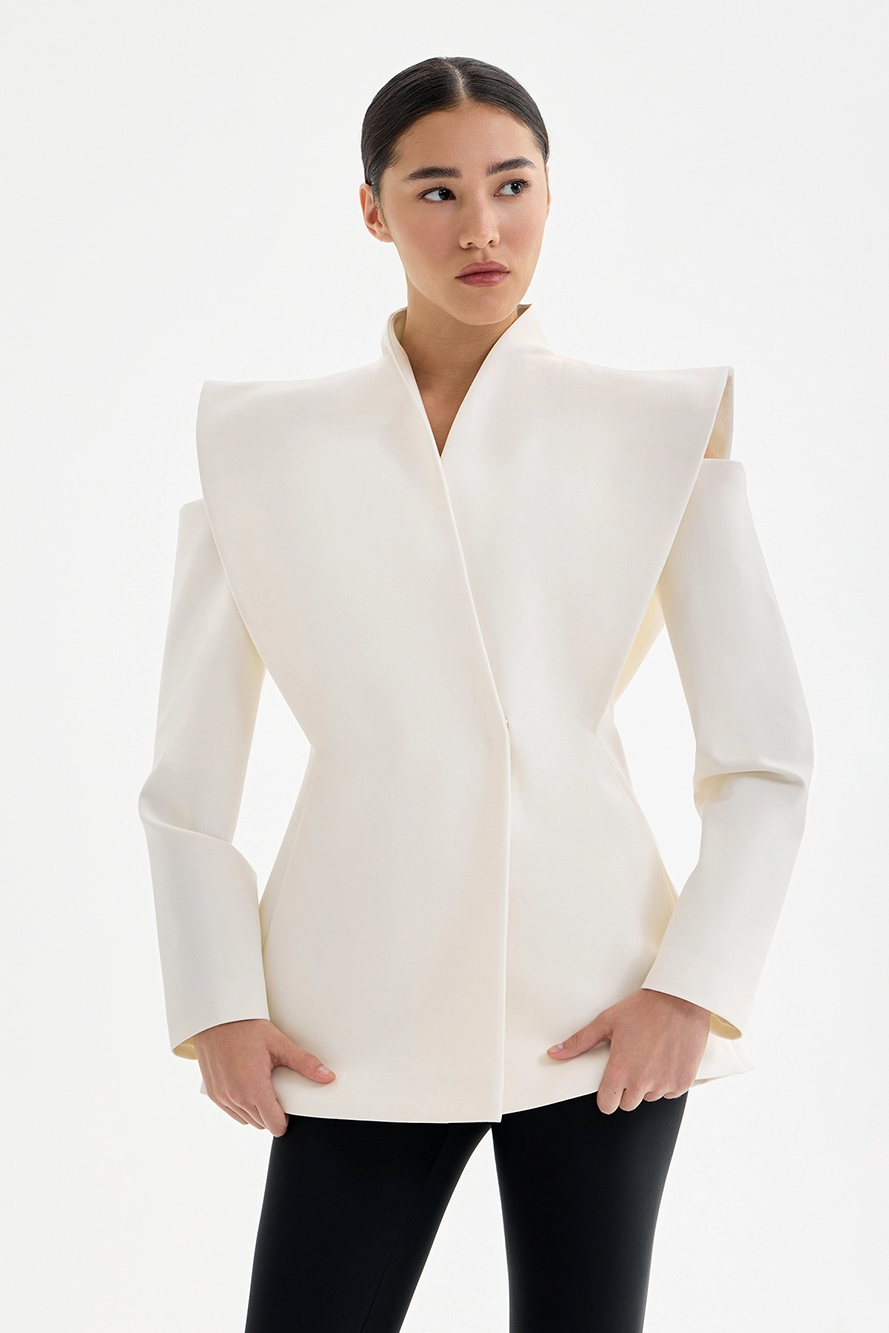 Women's Blazer | White, Structured Shoulders, Fitted Cut