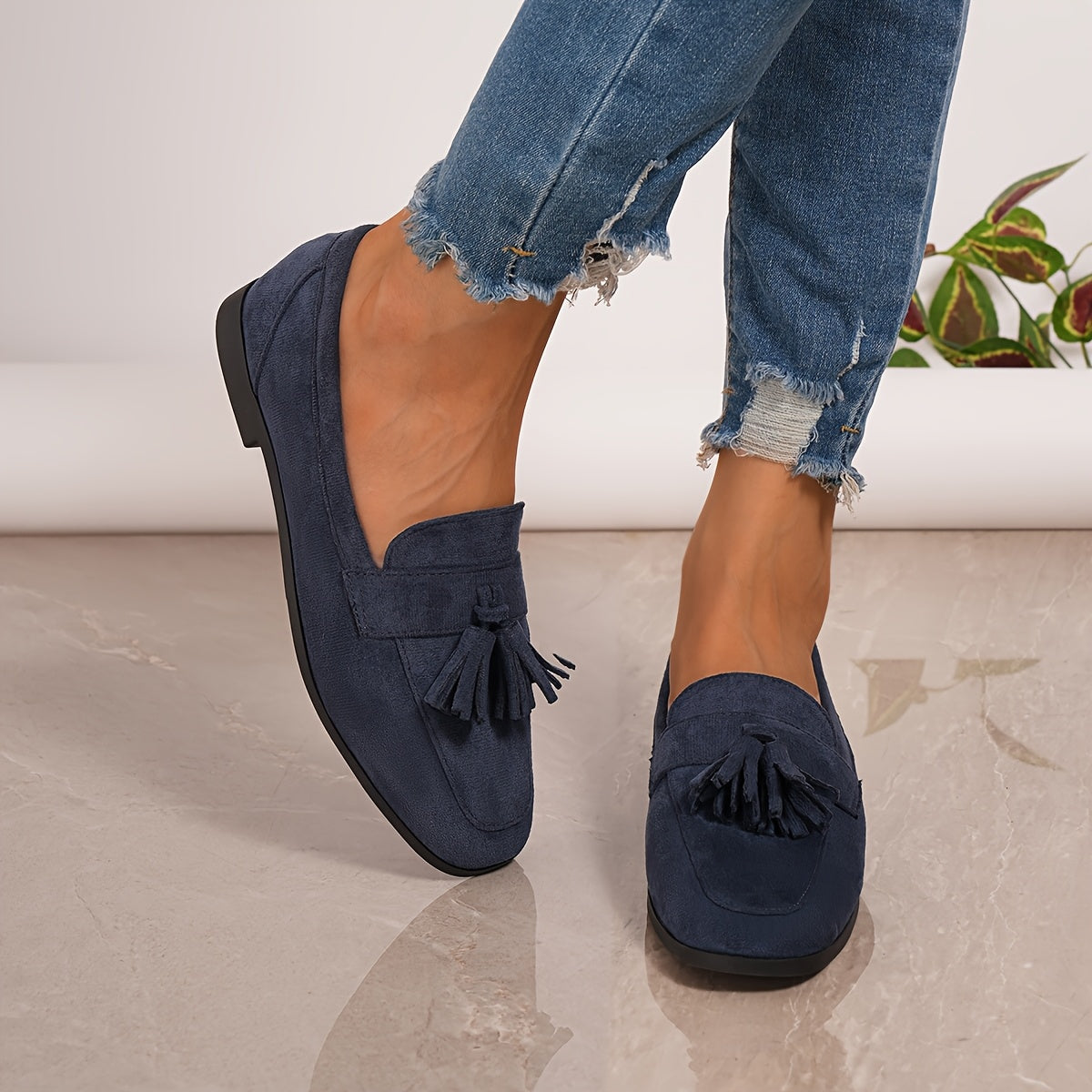 Women supportive walking shoes cushioned wide fit in navy blue and green
