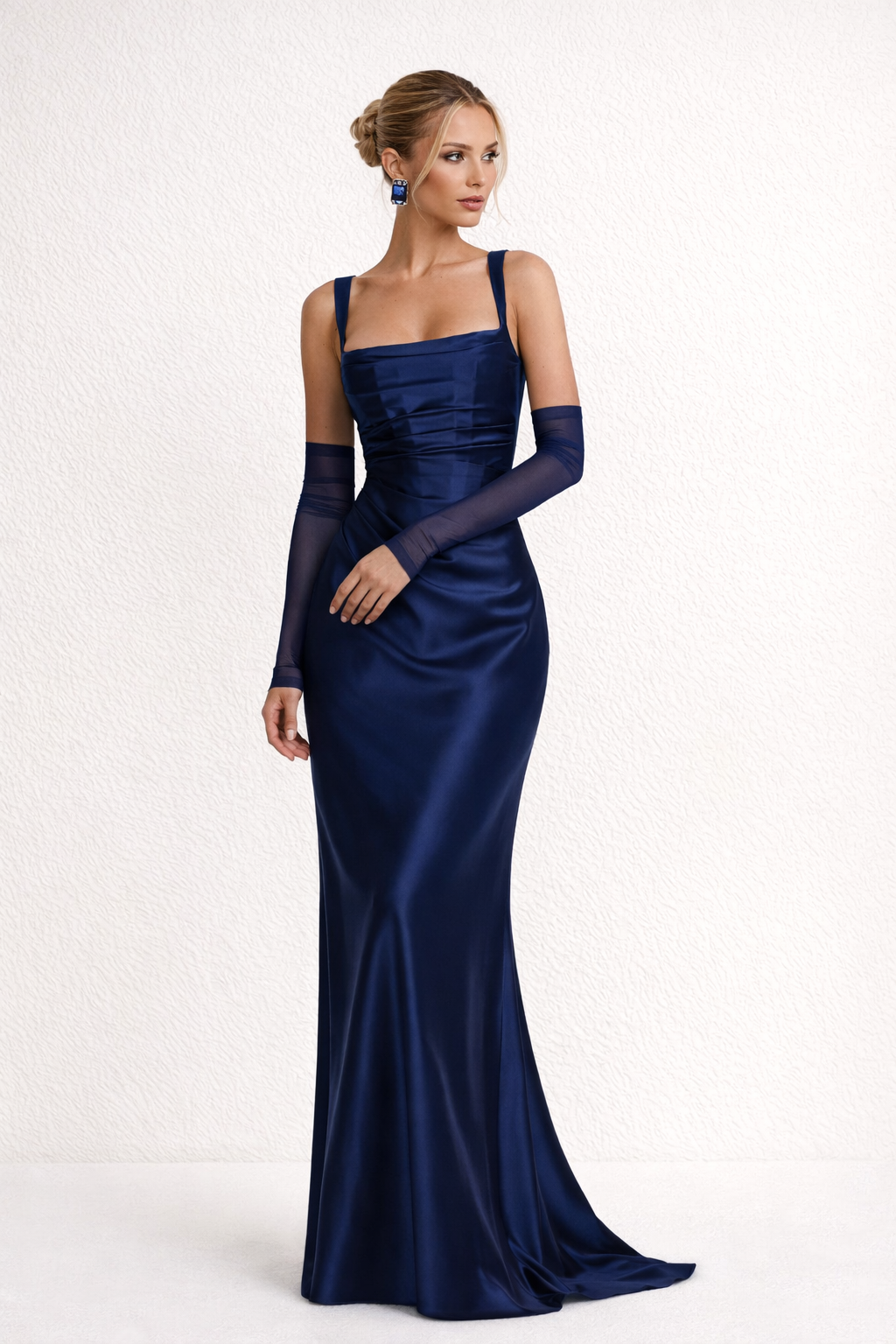 Women sleeveless maxi dress slim fit strapless long silhouette