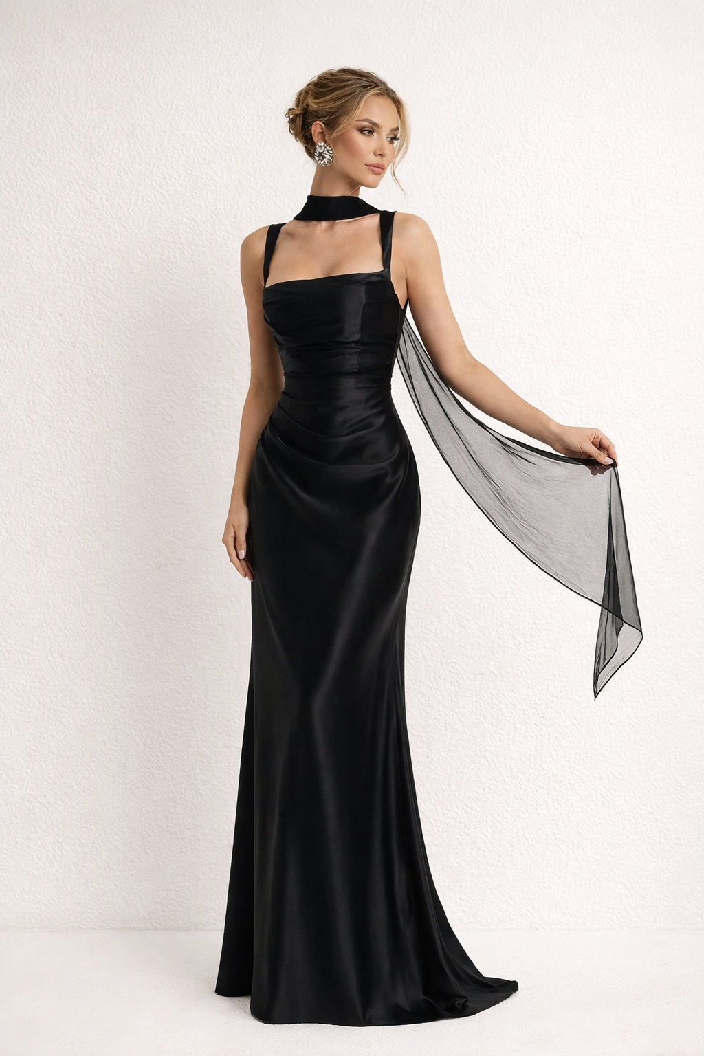 Women sleeveless maxi dress slim fit strapless long silhouette