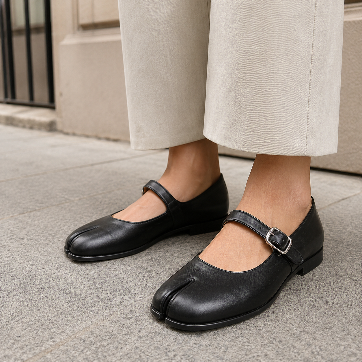 Women's Mary Jane Flats | Split Toe Leather | Minimalist Comfort