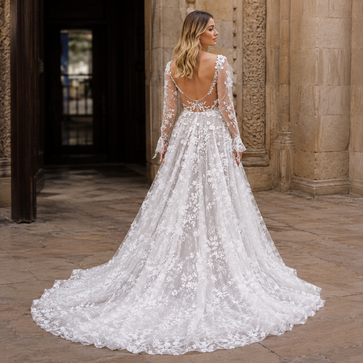 Wedding Dress | Laced Semi-Fitted | Elegant Style