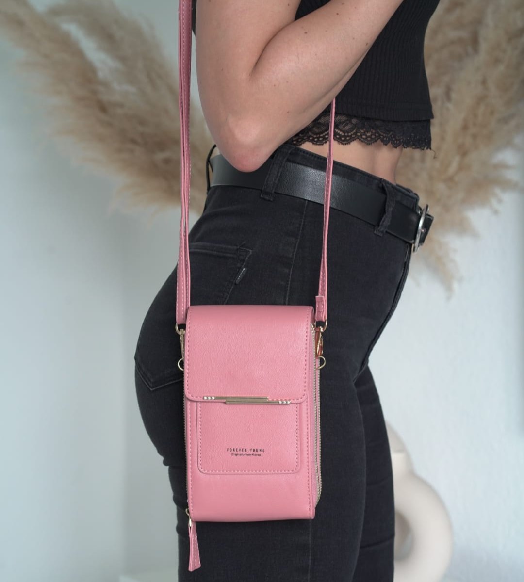 Lune London premium shoulder bag with touchscreen in multiple colors