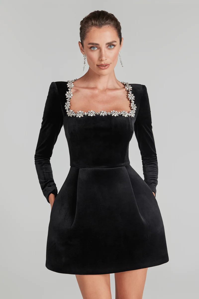 Prom Dress | Square Neck, Velvet Design | Elegant Evening Wear