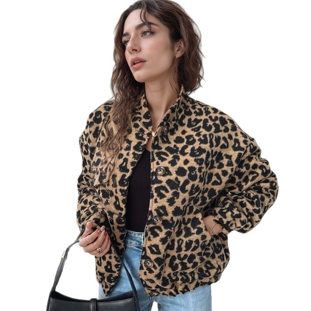 Womens leopard print jacket in teddy fleece with short oversized fit