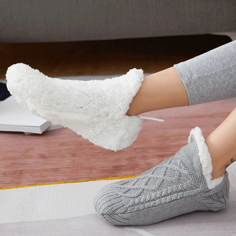 Slipper Socks | Men’s Fluffy, Thermal Crew | Non Slip Snowflake Grip