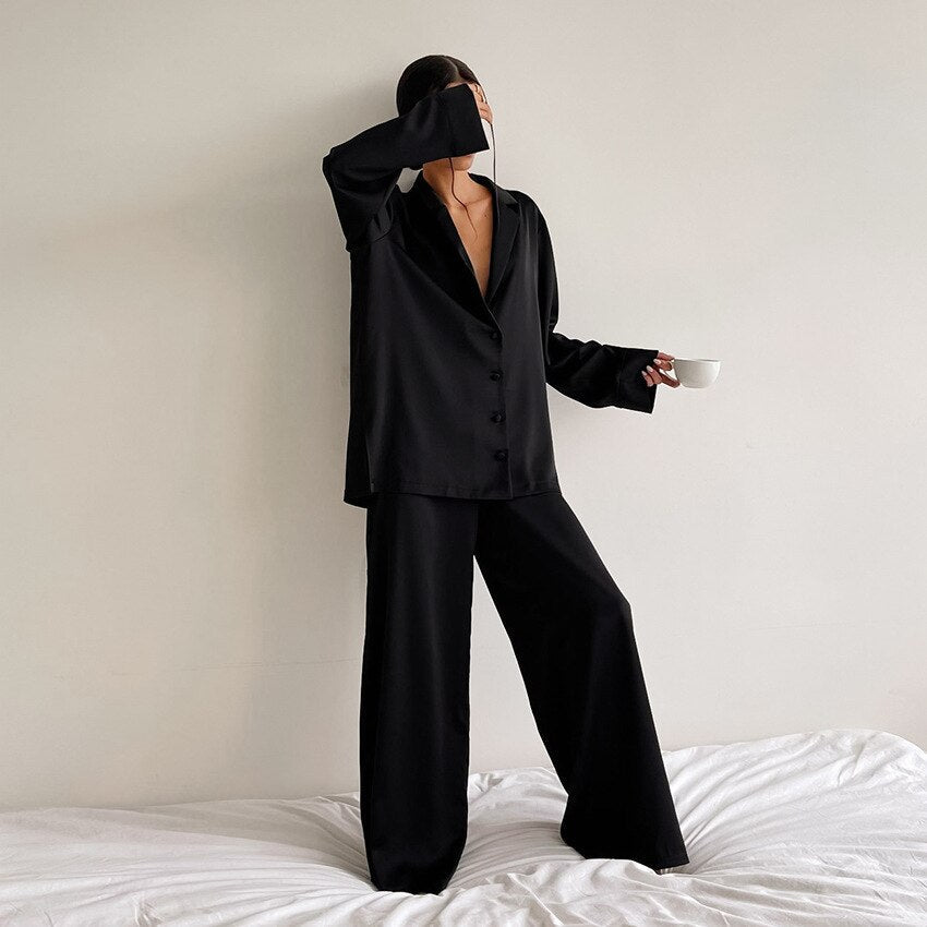 Pyjama set | Women, elegant luxe style | Comfortable sleepwear