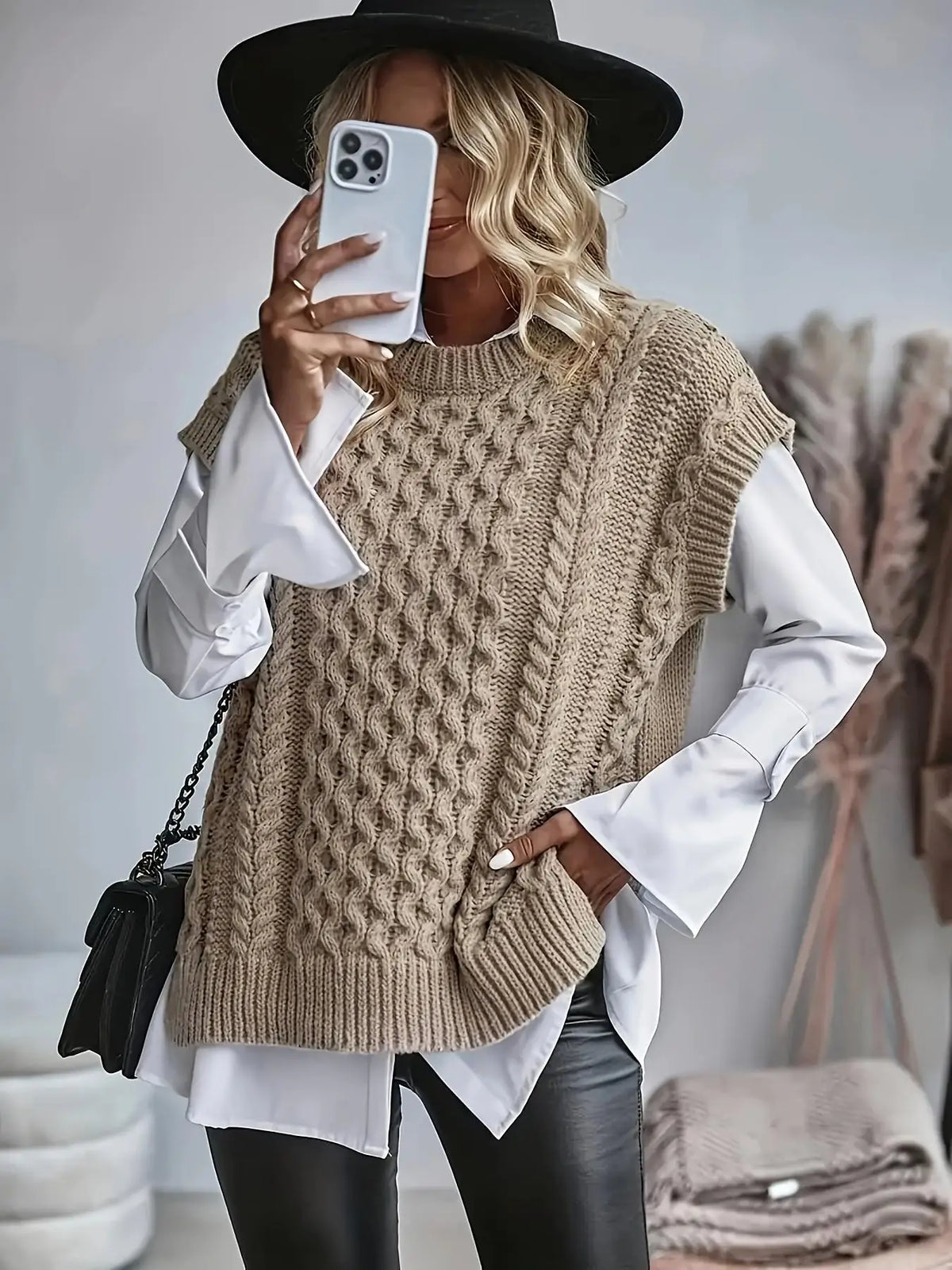 Women cable knit vest sleeveless sweater relaxed fit round neckline