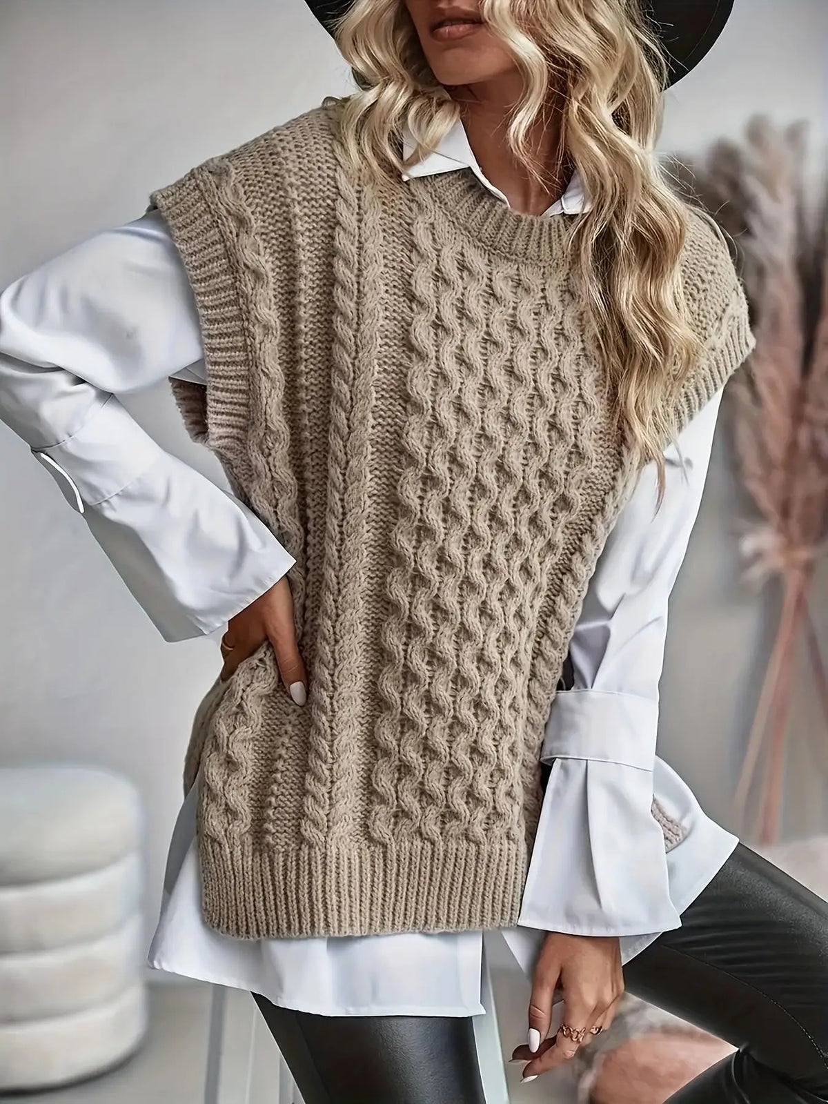 Women cable knit vest sleeveless sweater relaxed fit round neckline