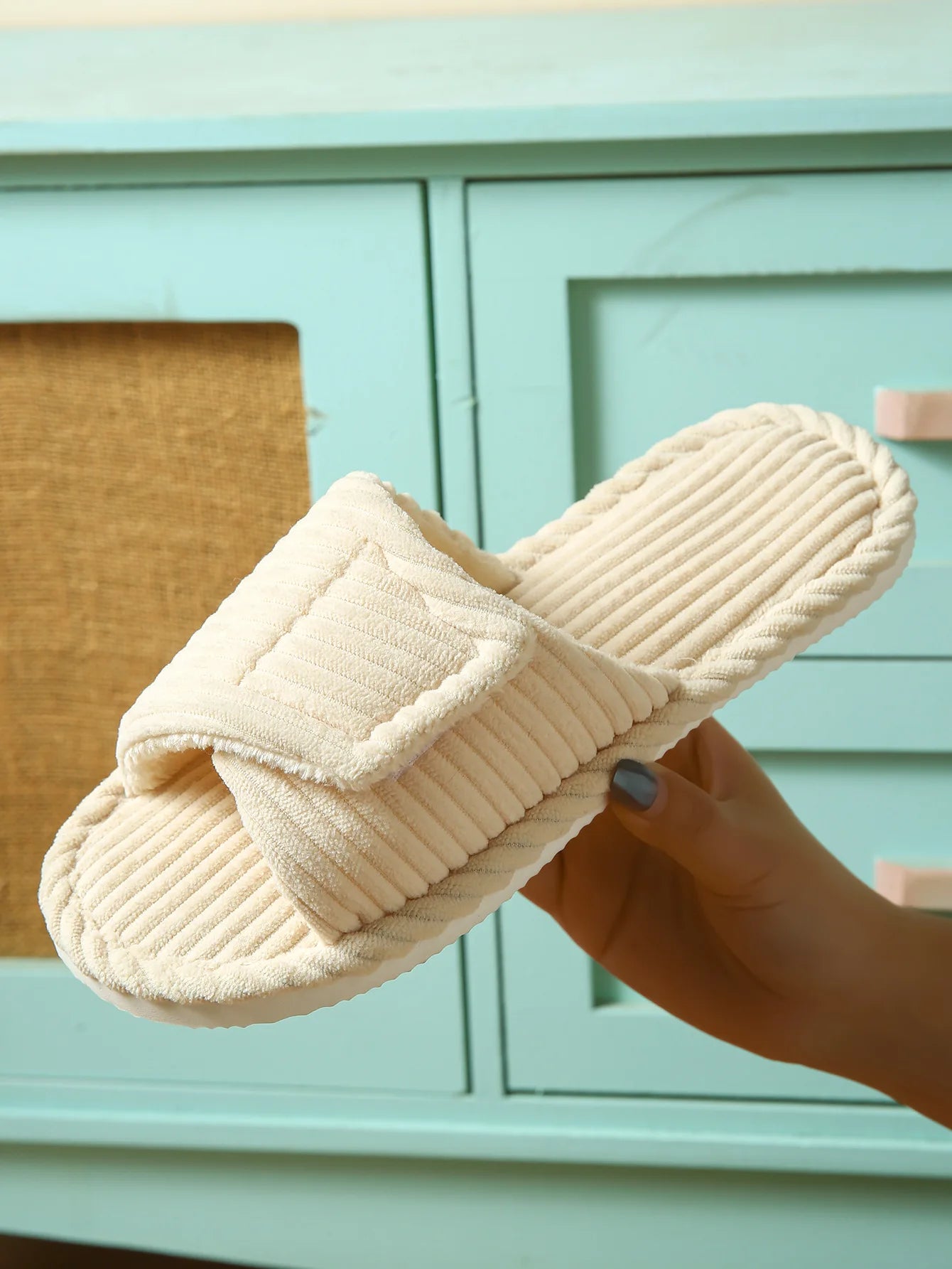 Women's Slippers | Velcro, Adjustable, Unisex Indoor Shoes