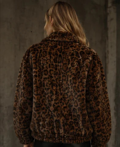 Womens leopard print jacket with pearl lapel, casual short winter style