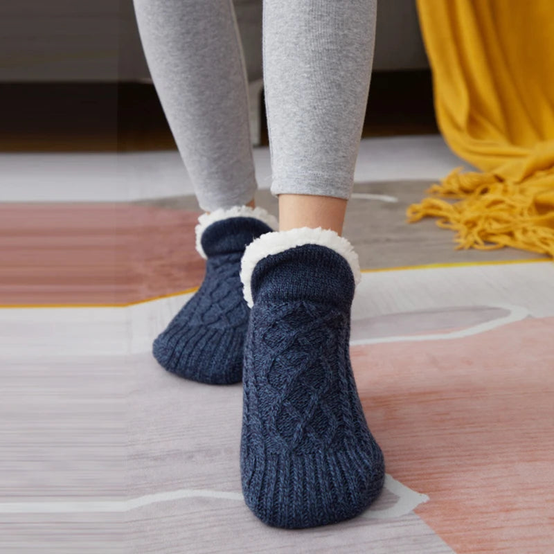 Slipper Socks | Men’s Fluffy, Thermal Crew | Non Slip Snowflake Grip