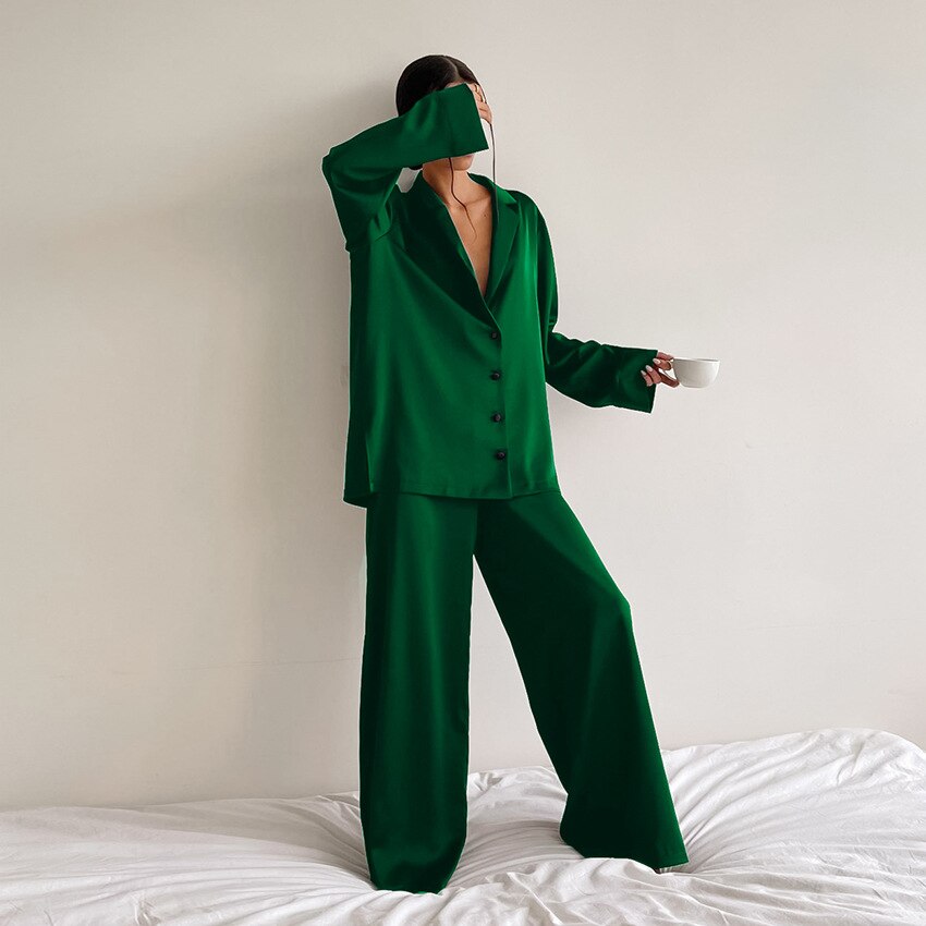 Pyjama set | Women, elegant luxe style | Comfortable sleepwear