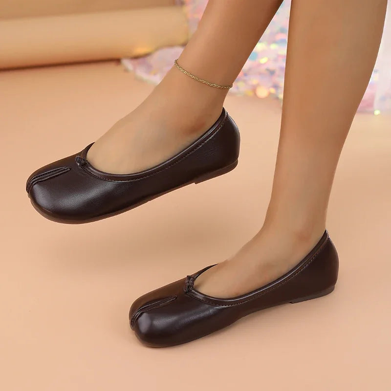 Women's Tabi Ballet Flats | Split Toe, Soft Leather, Slip-On