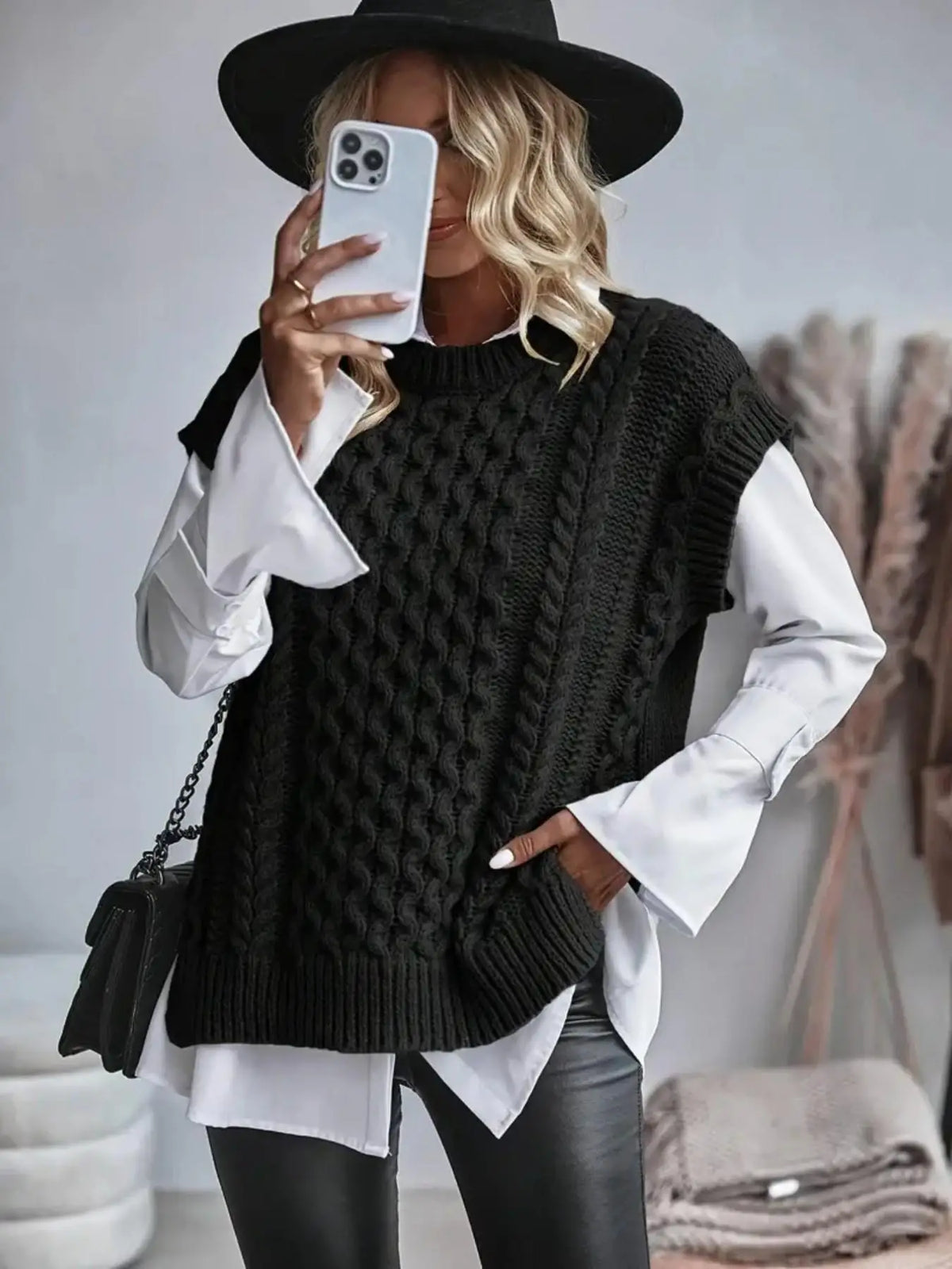 Women cable knit vest sleeveless sweater relaxed fit round neckline