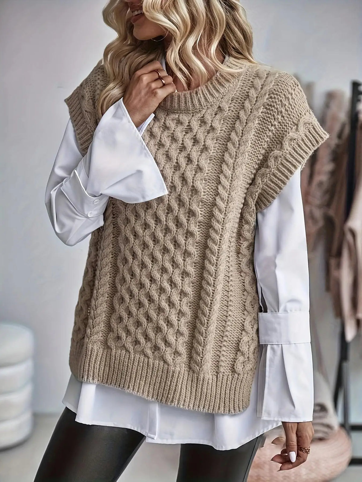 Women cable knit vest sleeveless sweater relaxed fit round neckline