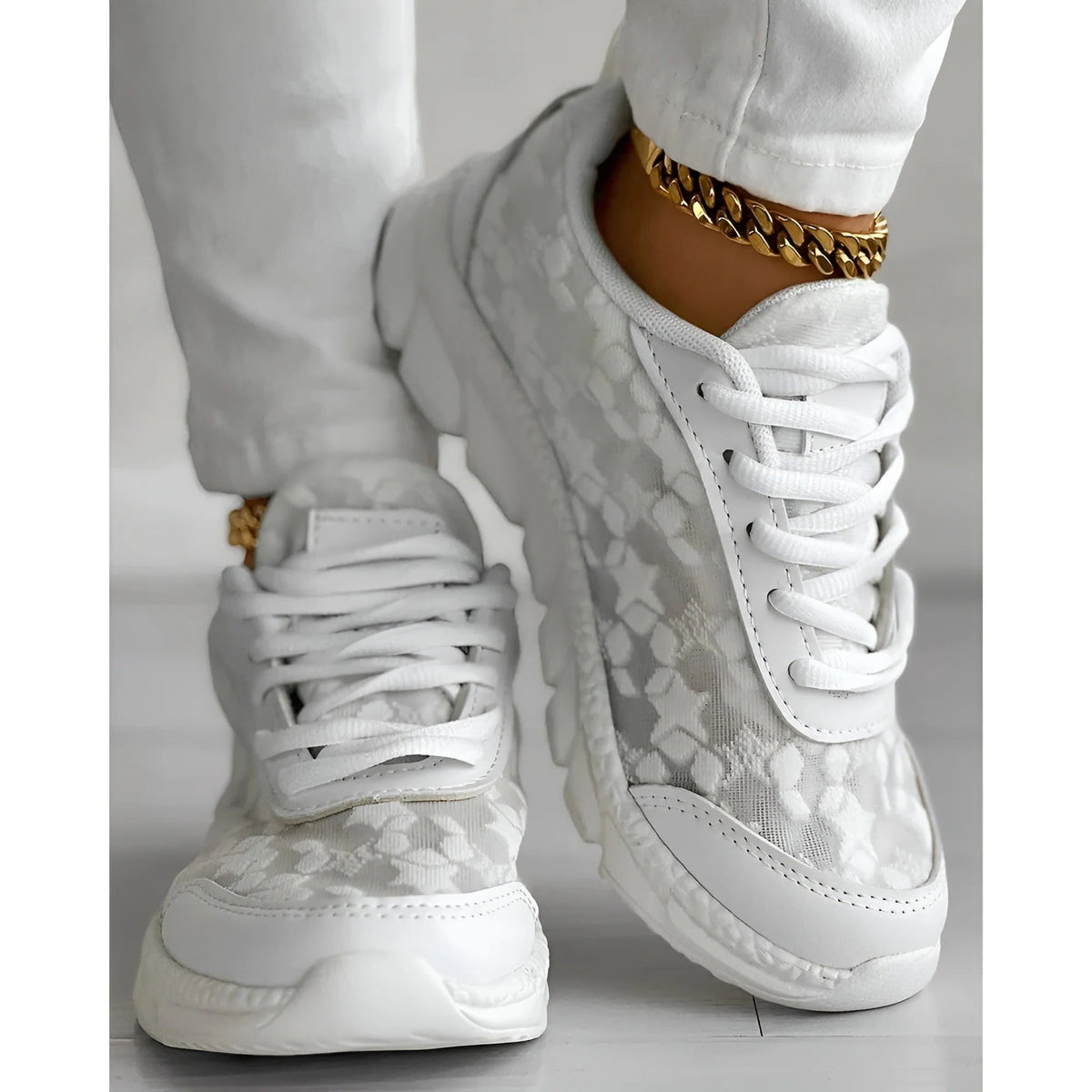 Women lace-up closed toe shoes in white, structured daily wear