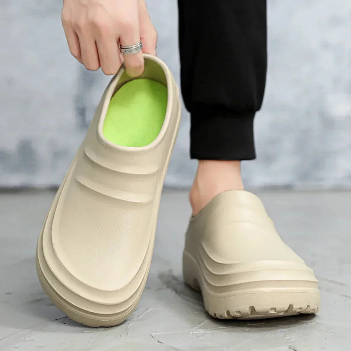 Orthopedic Clogs | Waterproof, Breathable | Black, Beige