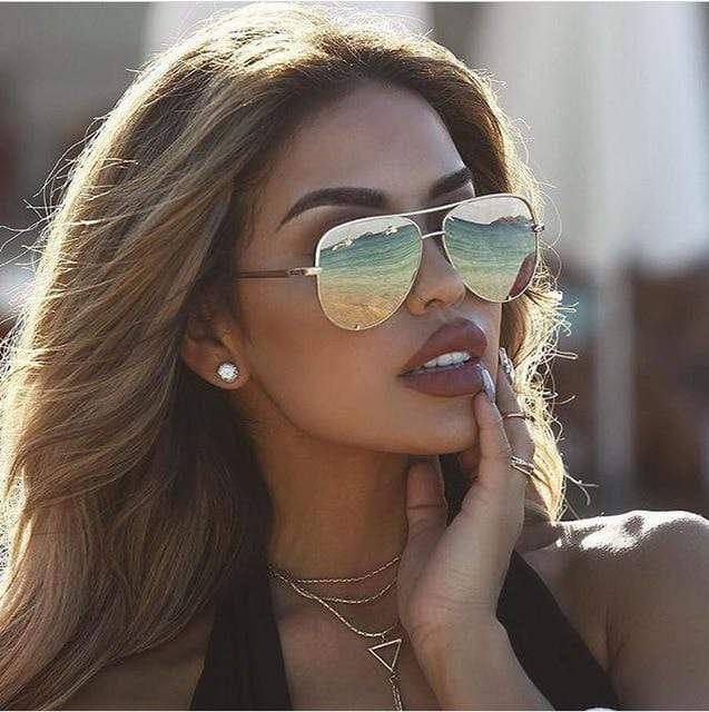 Lune London Aviator Sunglasses with mirrored lenses