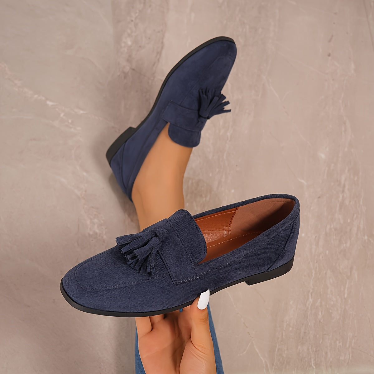 Women supportive walking shoes cushioned wide fit in navy blue and green