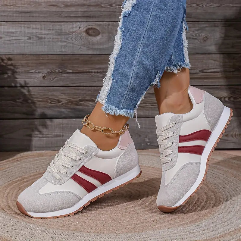 Orthopedic comfort sneakers with arch support and cushioned insole