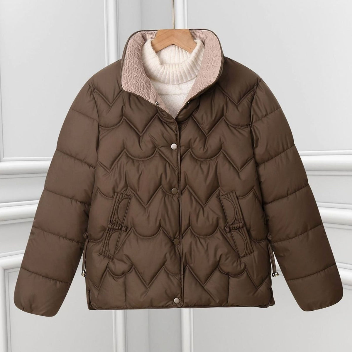 Women short quilted puffer jacket with arc quilting and stand collar