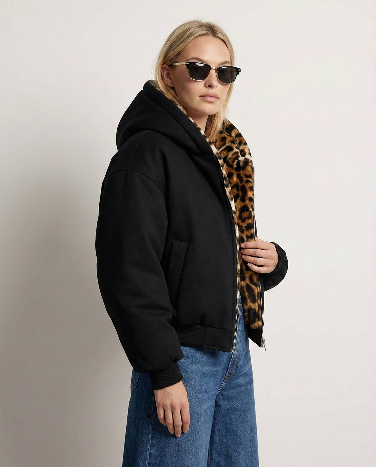 Womens leopard print bomber jacket with hood, black sporty style