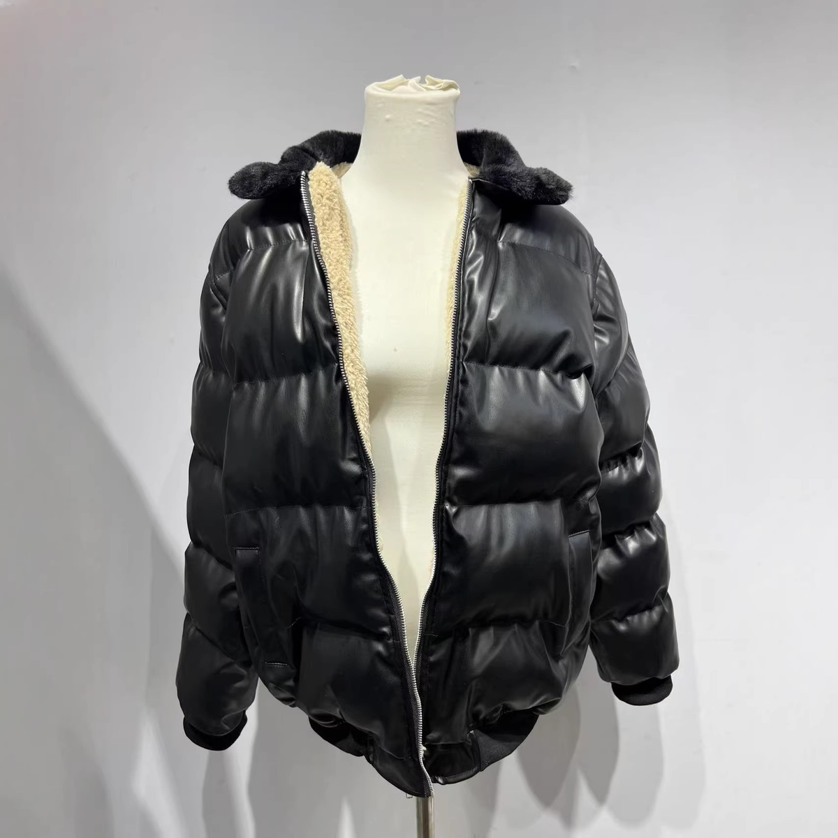 Women colour block puffer jacket with high collar and quilted design