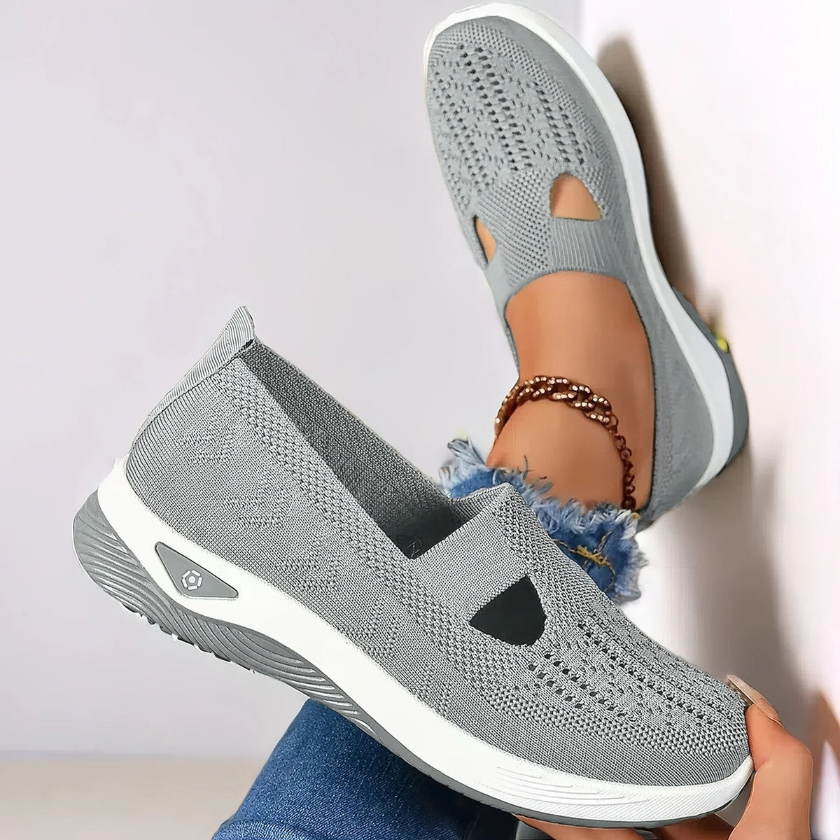 Women's breathable orthopedic slip-on shoes with memory foam and non-slip rubber sole
