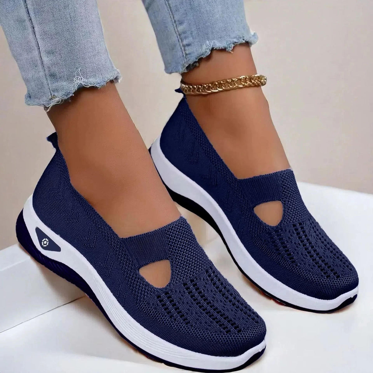 Women's breathable orthopedic slip-on shoes with memory foam and non-slip rubber sole
