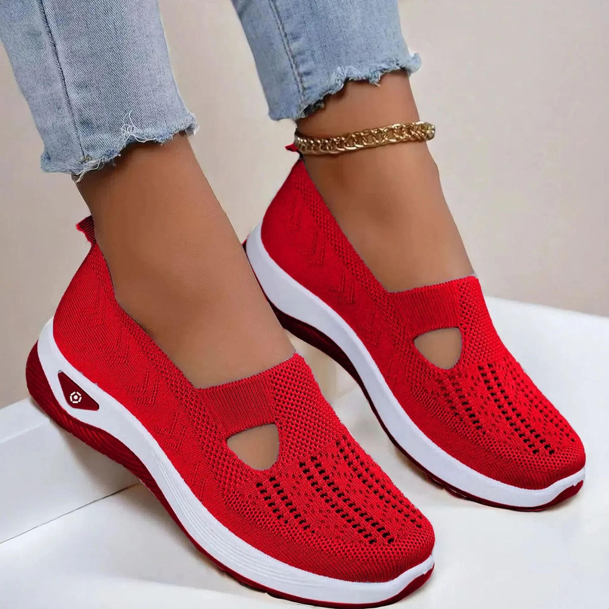 Women's breathable orthopedic slip-on shoes with memory foam and non-slip rubber sole