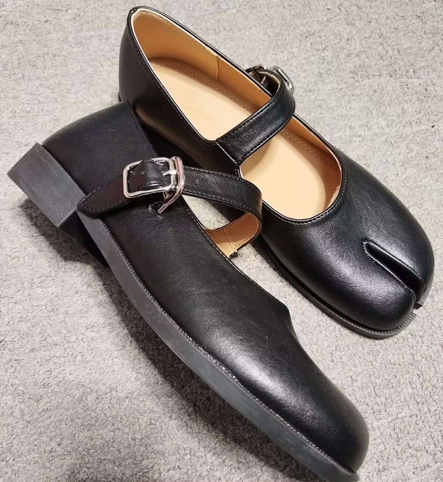 Women's Mary Jane Flats | Split Toe Leather | Minimalist Comfort