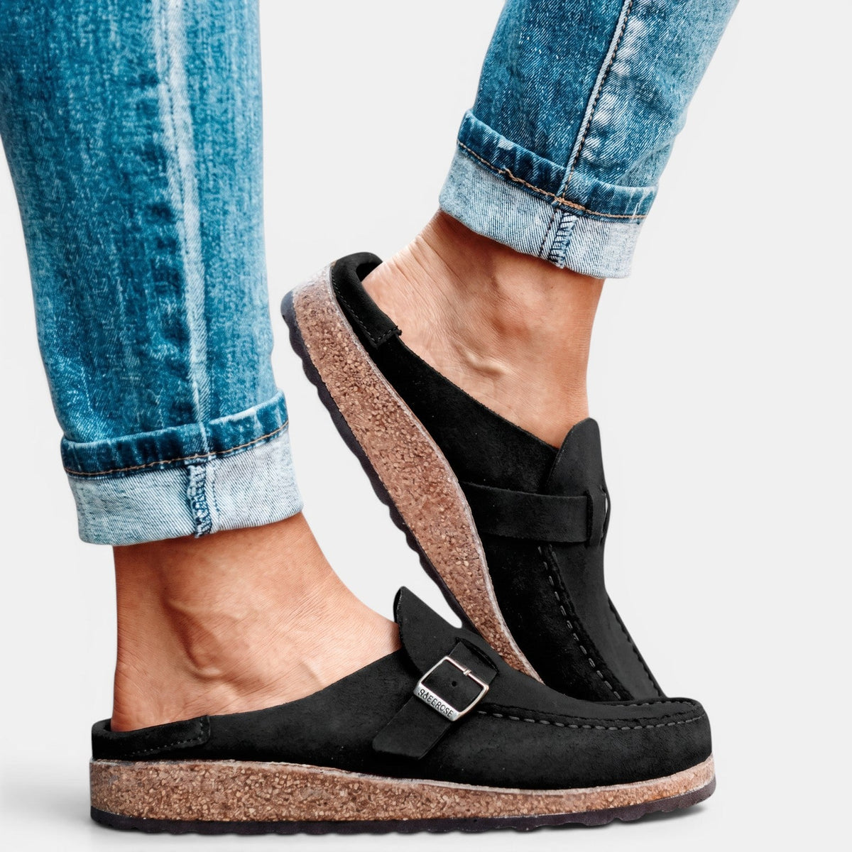 Women suede orthopedic sandals with adjustable buckle and cushioned footbed