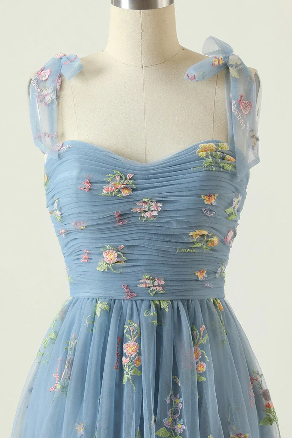 Prom Dress | Tulle, Floral Embroidery | Elegant Formal Wear